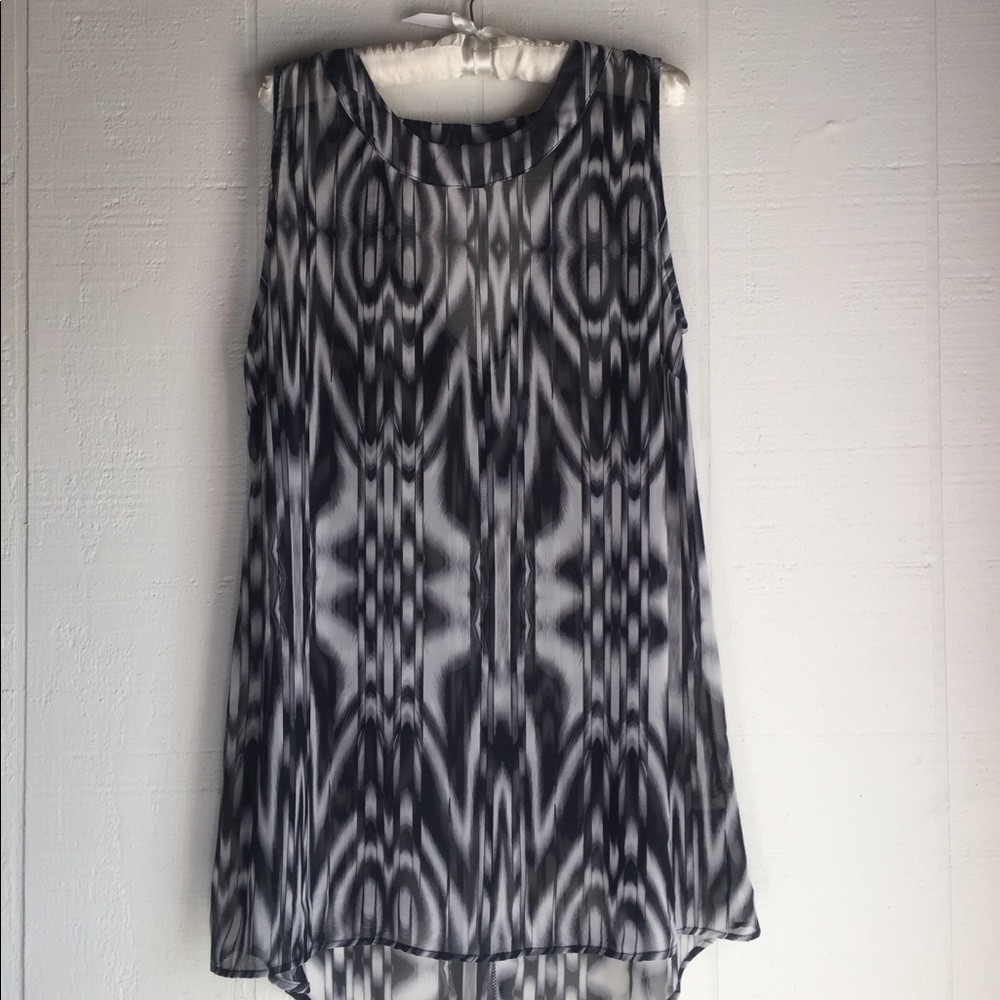 Le Lis Hi Low Tunic